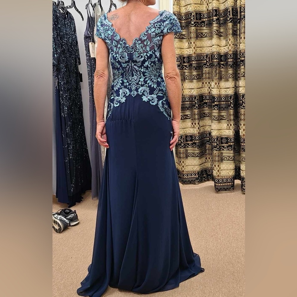 Mothers dress